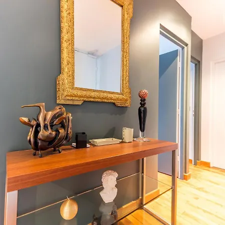 Διαμέρισμα Typical Parisian 70 Sqm
